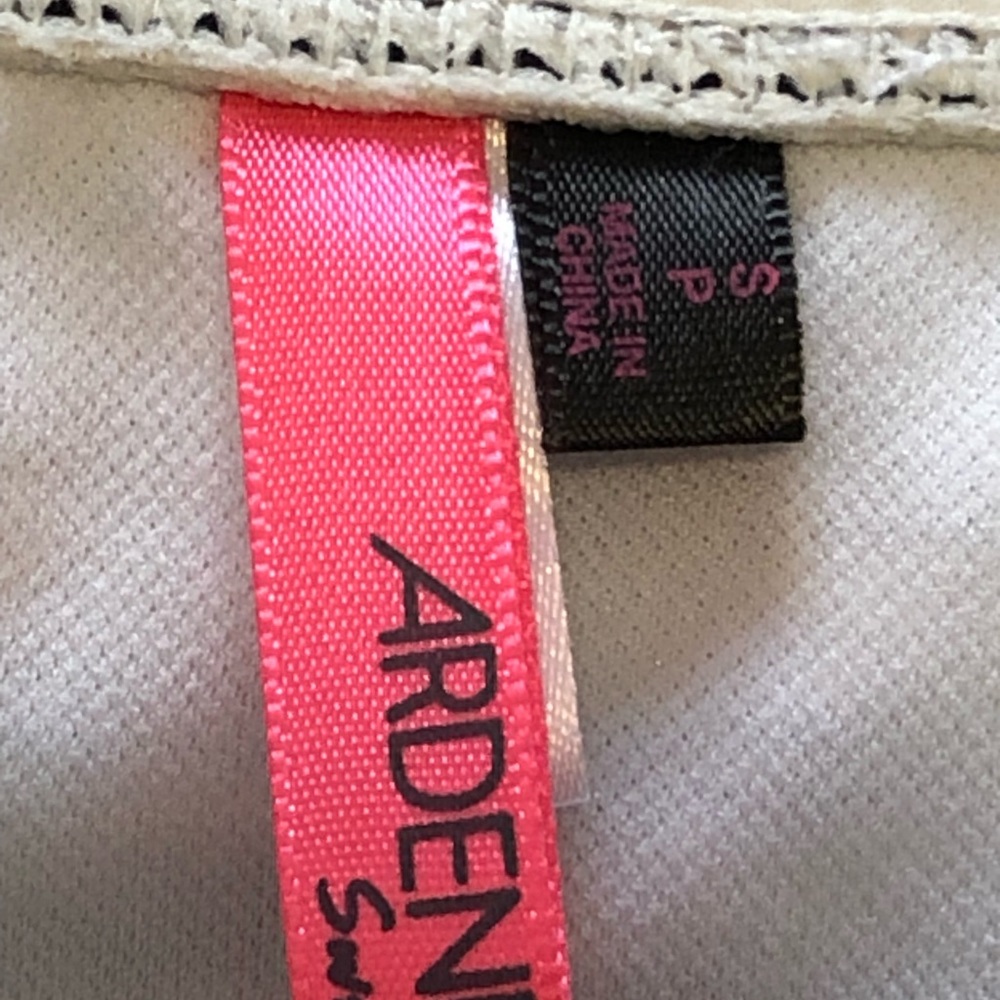 FREE WITH PURCHASE White/Black Striped Bottoms (S) - Picture 3 of 8